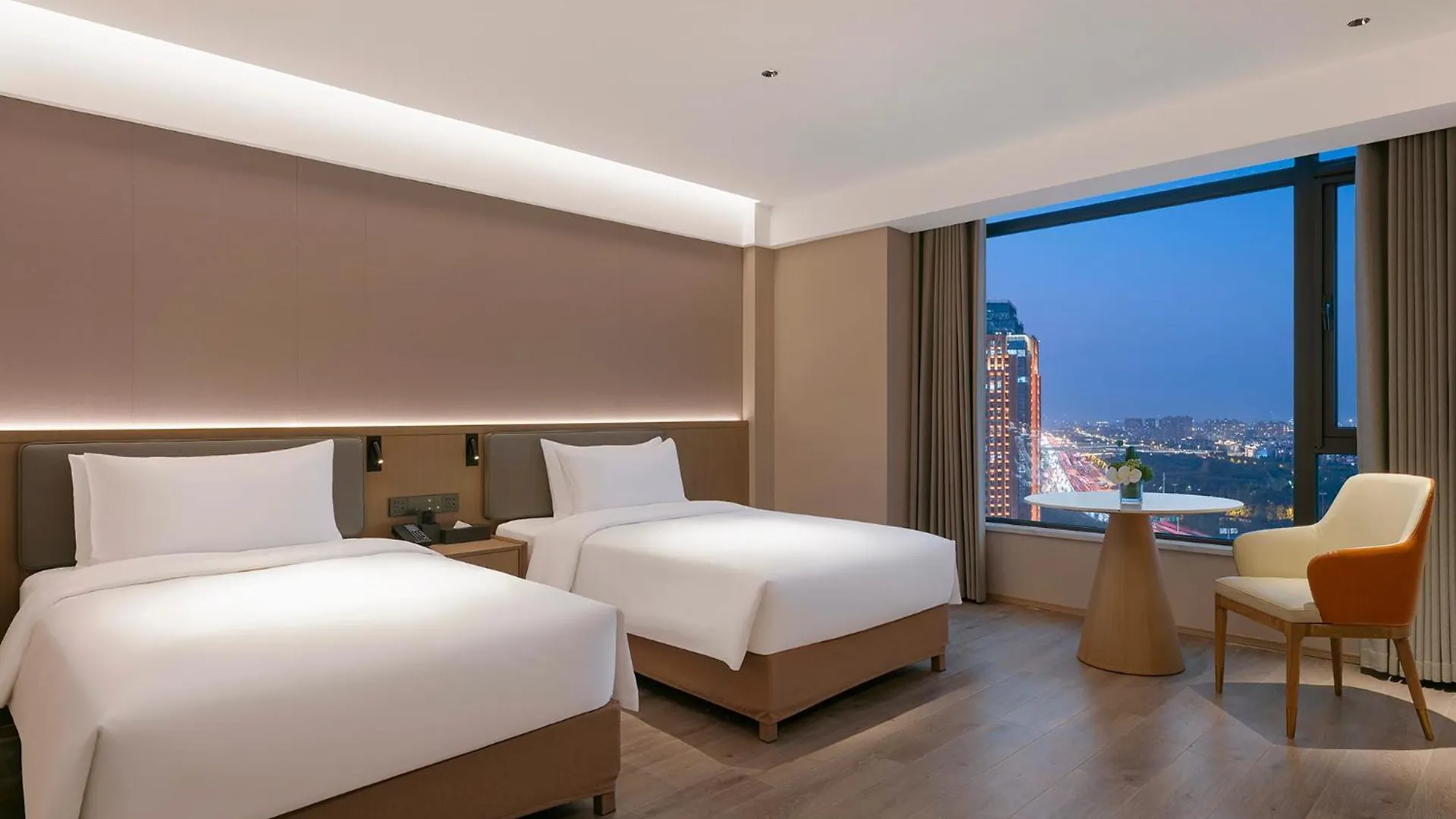 Madison Zhengzhou Cbd Hotel